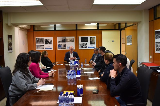 Alberto Rojo defiende soluciones para las escuelas infantiles a las que Guarinos lleva “asfixiando” hasta dejarlas sin ayudas