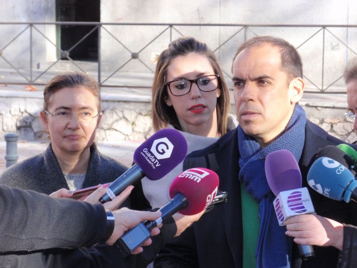 El PSOE pide a Román que proteja los derechos de los vecinos de las viviendas sociales de San Vicente de Paúl
