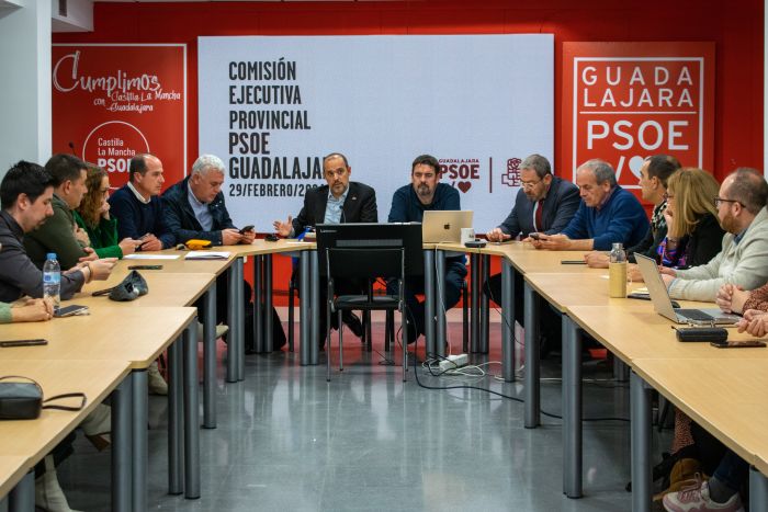 PSOE Guadalajara ratifica por unanimidad que Miguel Óscar Aparicio sea el candidato socialista para asumir la Alcaldía del Ayuntamiento de Azuqueca