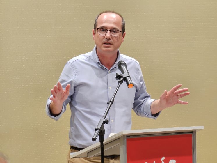 Alberto Rojo: “El PP, con la complicidad de Vox y Junts, castiga a la ciudadanía de Guadalajara recortando sus pensiones y eliminando la gratuidad del transporte público”