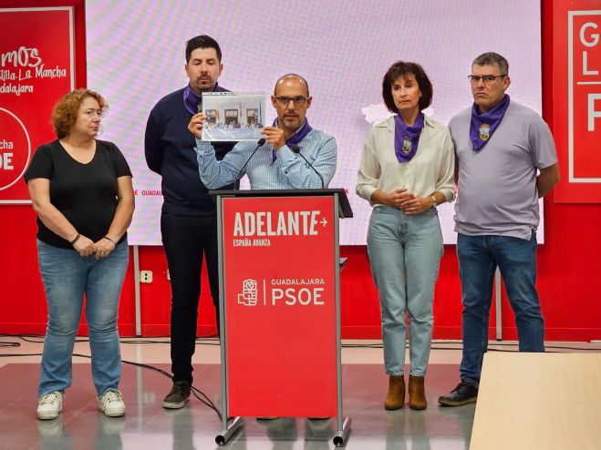 Bellido anuncia que el PSOE presentará una moción de reprobación contra Guarinos sino se disculpa públicamente por el incidente del balcón en Ferias