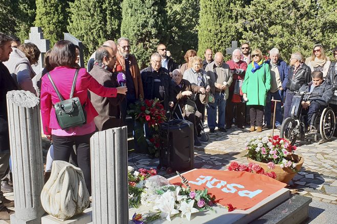 El PSOE  homenajea un año más a quienes dieron su vida por la libertad y la democracia
