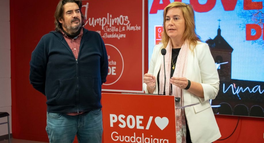 La nueva candidata del PSOE en Alovera, Inmaculada Tello, quiere "hacer despertar" su localidad y...