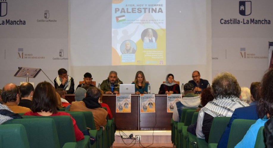 Una conferencia visibiliza la “dramática” situación del pueblo palestino donde el alto el fuego...