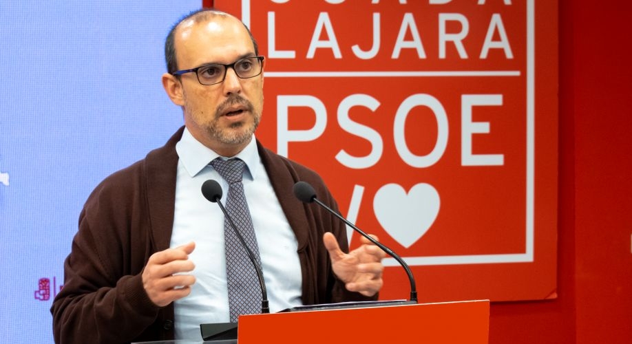 El PSOE contrapone propuestas reales como la ‘Estrategia por el empleo’ firmada en Castilla-La...