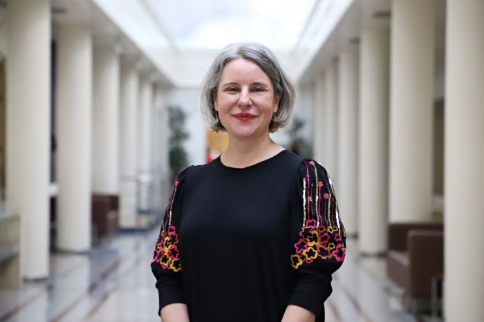 Araceli Martínez asegura que “el trumpismo ha traído problemas reales a España” y aboga por recuperar el “diálogo y los principios que sustentan la paz”