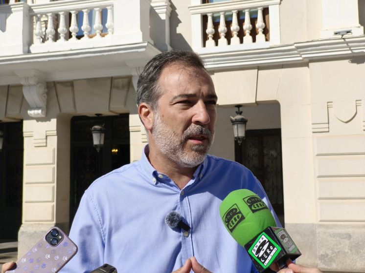 Guarinos hace perder a los vecinos y vecinas campañas para reciclar mejor el vidrio, y lleva a la ciudad siete puntos por debajo en recogida
