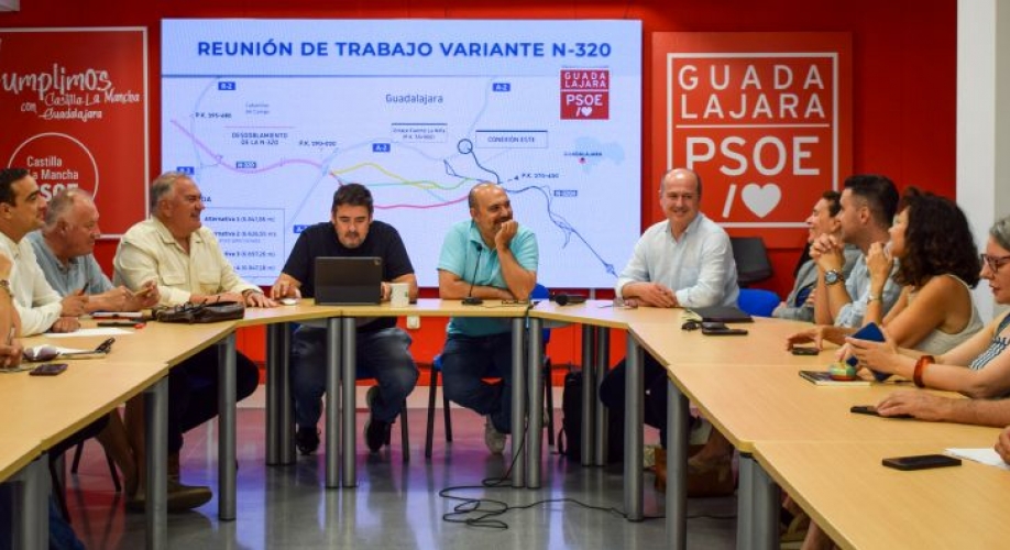 Pablo Bellido califica de “histórico” el avance en la variante de la N-320 y pide que el proyecto...